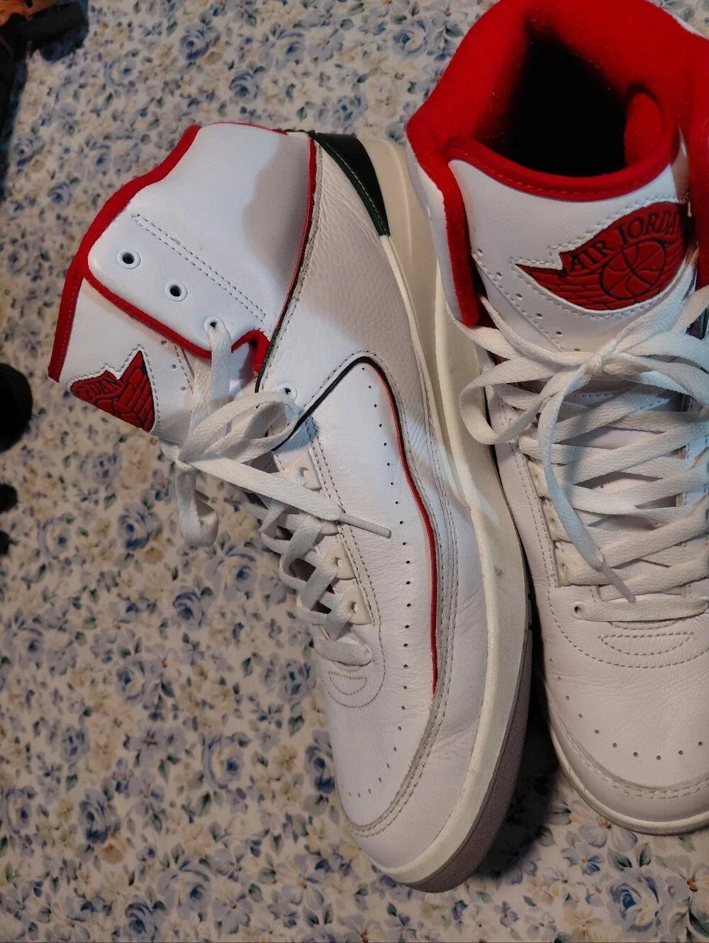 Nike Air Jordan 2 Retro Countdown Pack 2008 Size 13 Men’s 308308-162 White Red